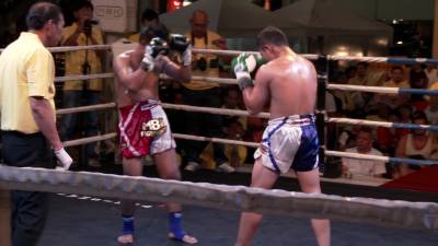 Fight 8: Matar Vinai Hardware VS Krawlex Sit. Krawsray Muay Thai Gym