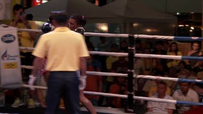 Fight 10: Andrea Salazar (Argentina) VS Rusmee Sit.Monchai Gym
